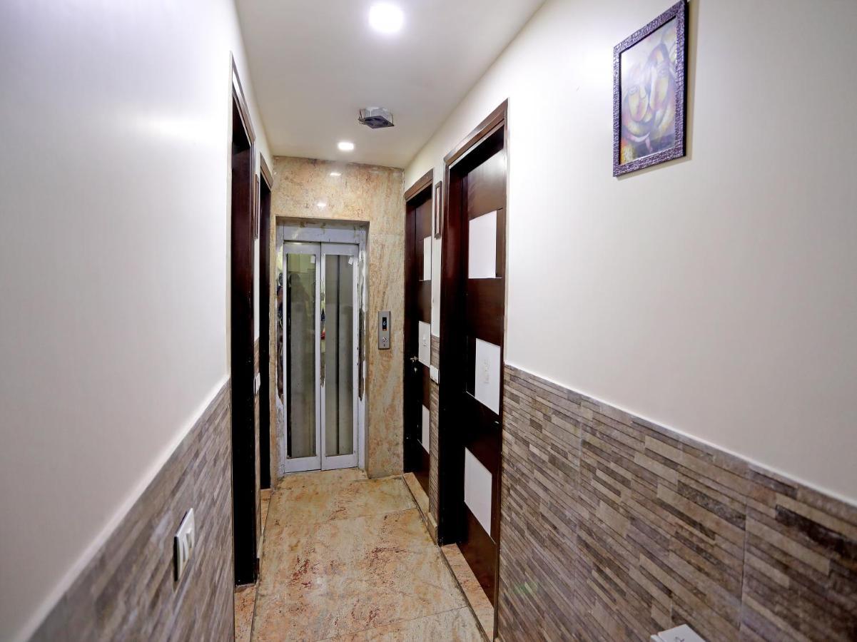 Hotel Tashkent Palace - Near New Delhi Railway Station Екстер'єр фото