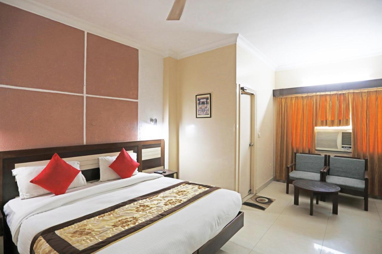 Hotel Tashkent Palace - Near New Delhi Railway Station Екстер'єр фото