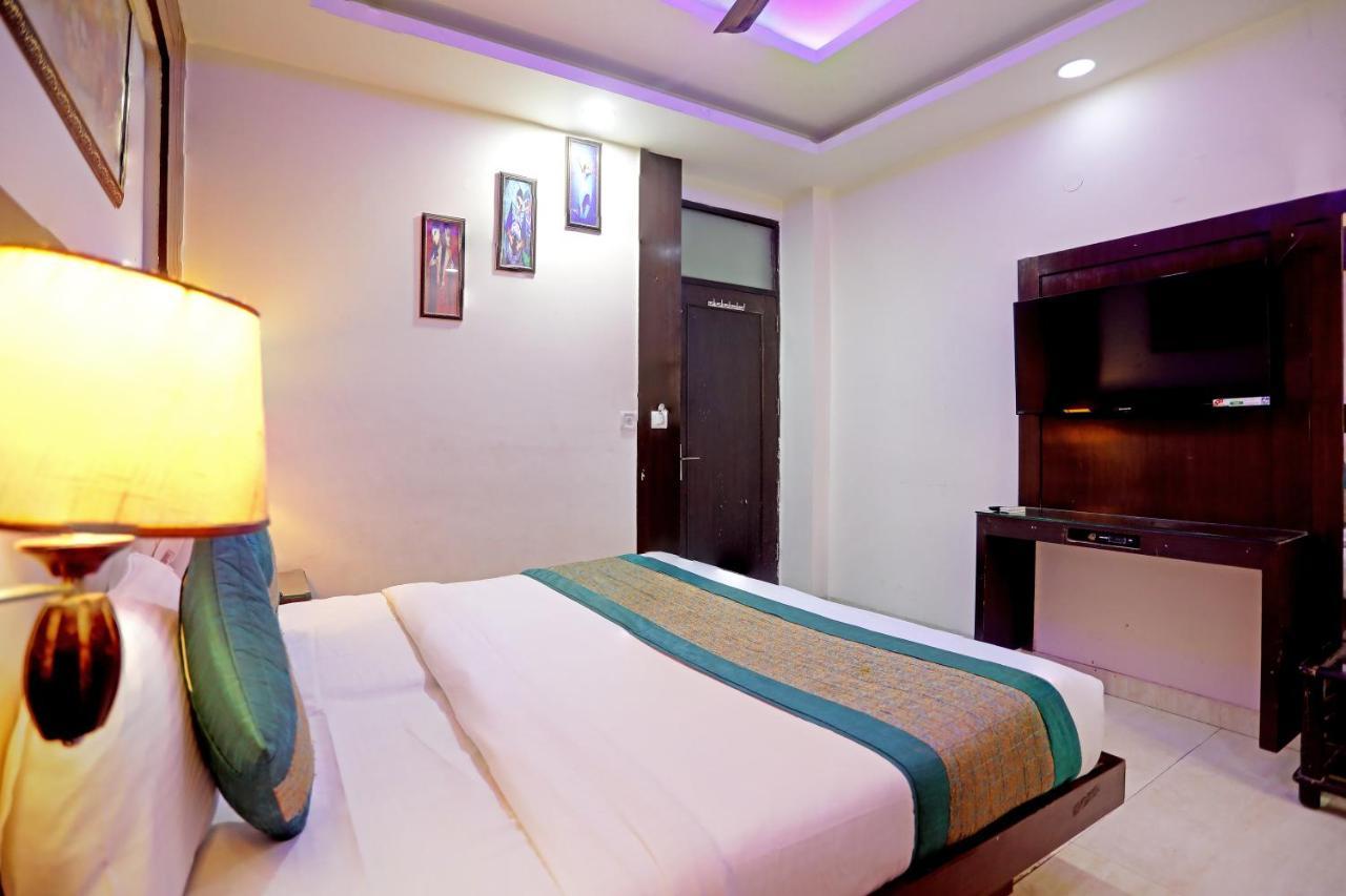 Hotel Tashkent Palace - Near New Delhi Railway Station Екстер'єр фото