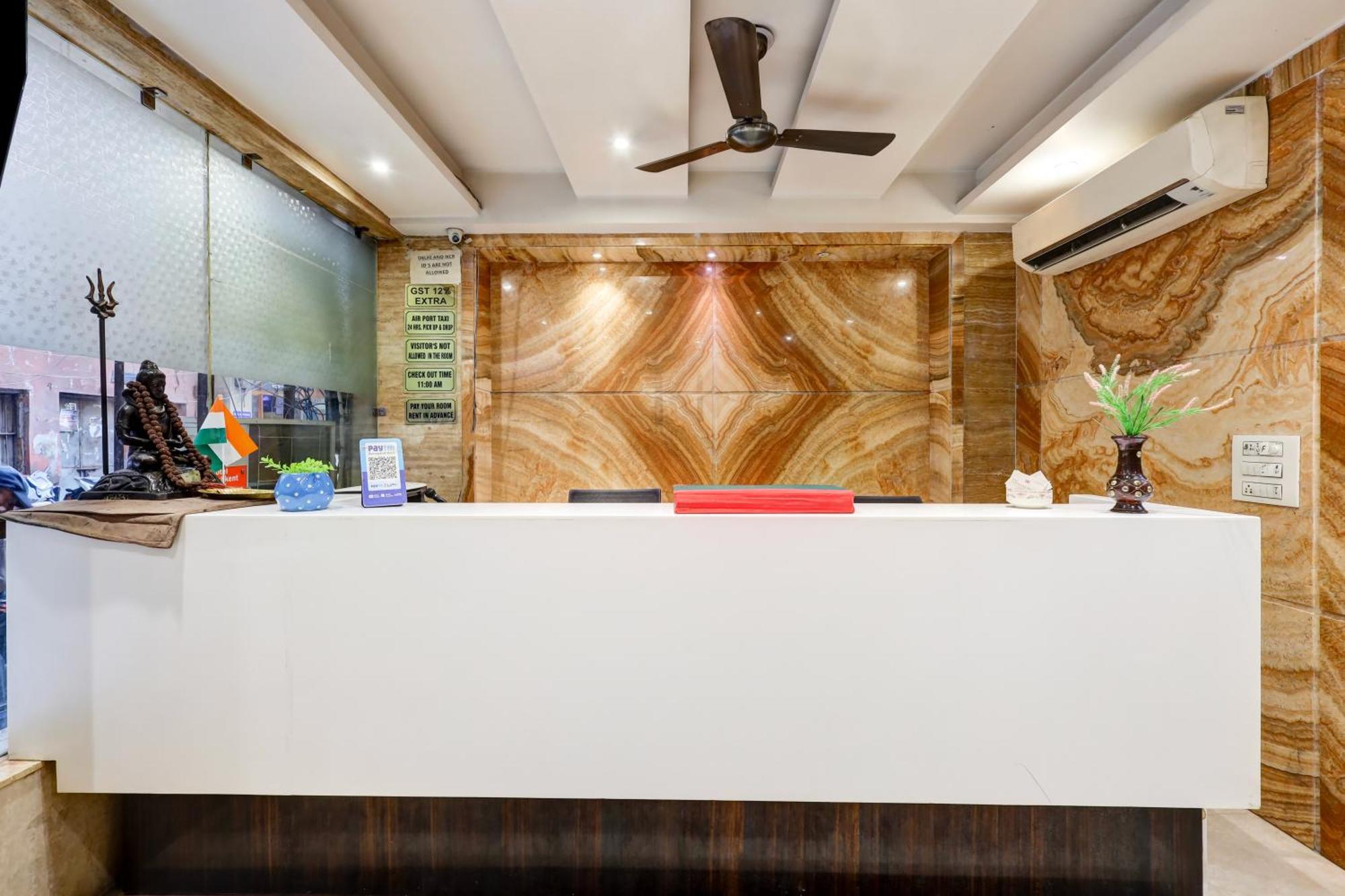 Hotel Tashkent Palace - Near New Delhi Railway Station Екстер'єр фото