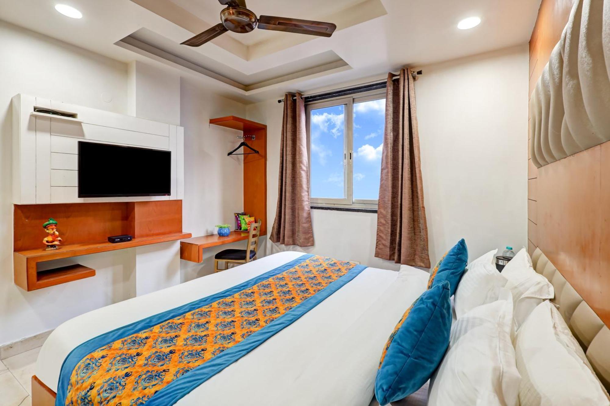 Hotel Tashkent Palace - Near New Delhi Railway Station Екстер'єр фото
