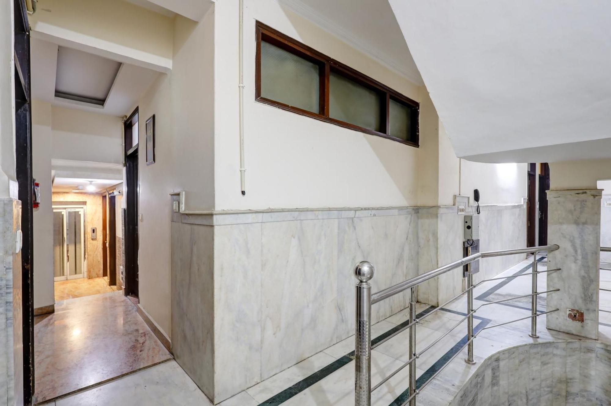 Hotel Tashkent Palace - Near New Delhi Railway Station Екстер'єр фото
