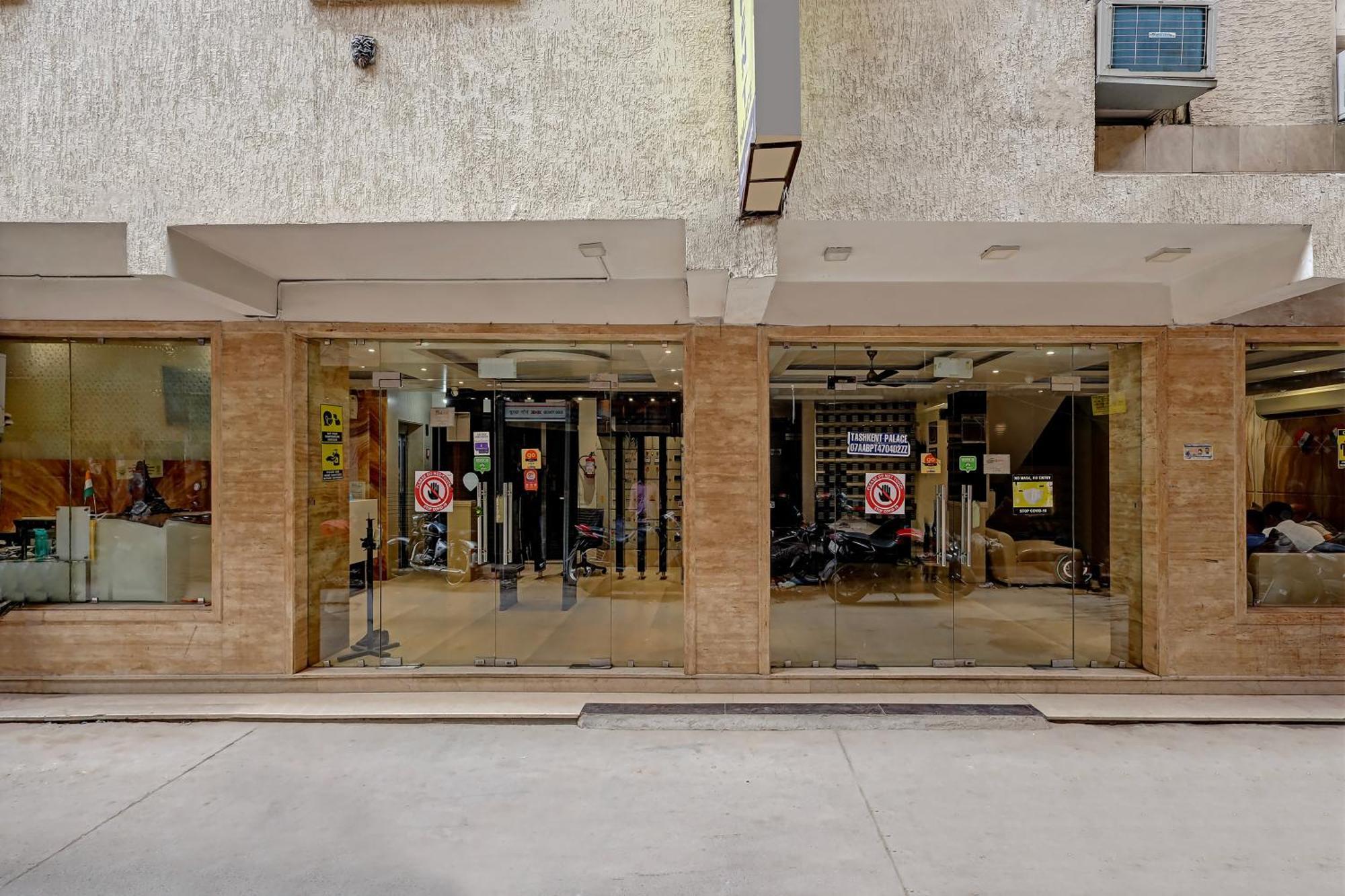Hotel Tashkent Palace - Near New Delhi Railway Station Екстер'єр фото